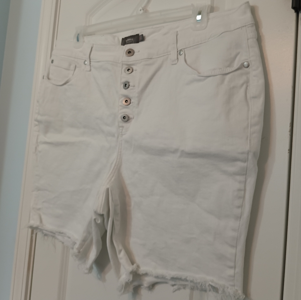 Torrid size 20 cut of white jean shorts